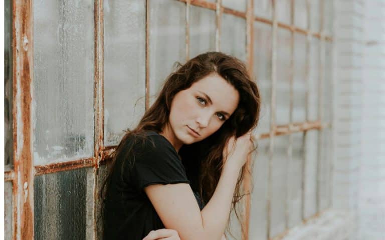 גם חזה גדול גורם לביטחון עצמי נמוך