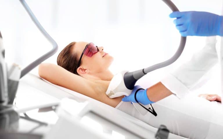 כך תתמודדו עם הזעת יתר